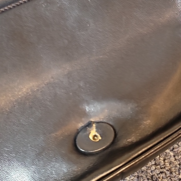 Chanel Vintage  Black Shoulder Bag with Gold Chain - Picture 12 of 12